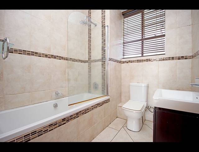 1 BEDROOM APARTMENT FOR SALE IN BEDFORD GARDENS